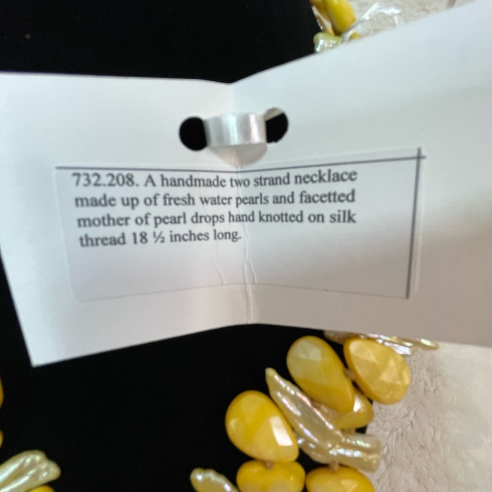 Handmade Yellow Pearl Necklace - Picture 2 of 5